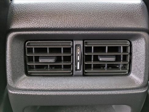 Used 2025 Honda CR-V EX-L image 17