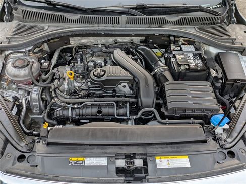 Used 2024 Volkswagen Jetta SE image 30