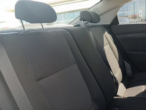 Used 2022 Hyundai Accent SE FWD image 10