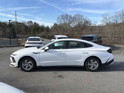 Certified 2025 Hyundai Sonata SE image 4
