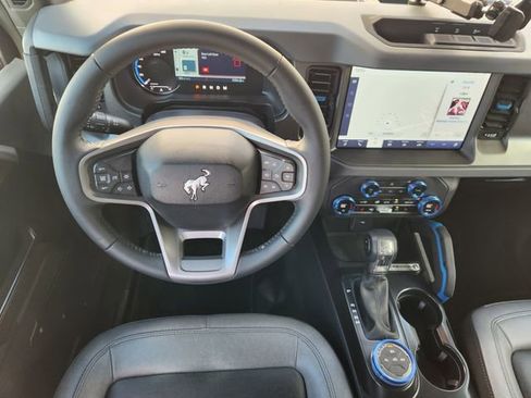 Used 2024 Ford Bronco Black Diamond image 26