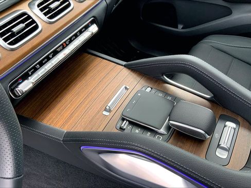 New 2026 Mercedes-Benz GLS 450 4MATIC image 7
