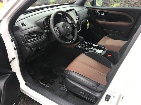 Used 2026 Subaru Forester Touring w/ Touring Package AWD/4WD image 5