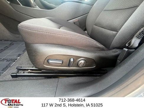 Used 2023 Chevrolet Malibu LT FWD image 10