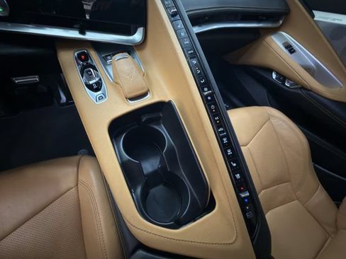 Used 2021 Chevrolet Corvette Stingray Preferred Cpe w/ Z51 Performance Package RWD image 23