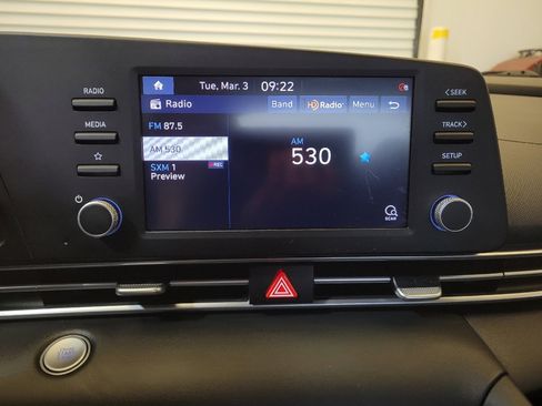 Used 2023 Hyundai Elantra SEL FWD image 25
