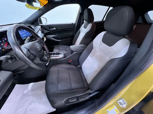 Used 2024 Chevrolet Trax RS w/ Driver Confidence Package FWD image 14