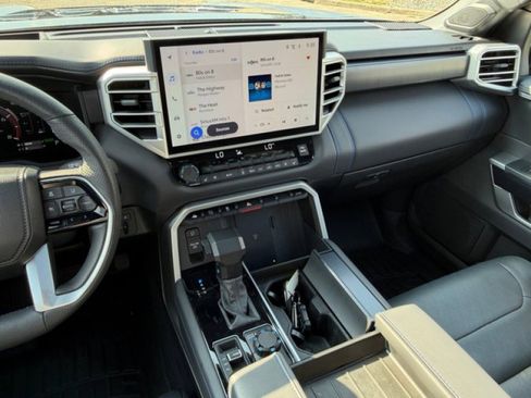 Used 2025 Toyota Tundra Platinum AWD/4WD image 14