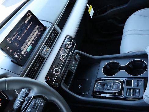 New 2025 Honda Pilot EX-L image 19