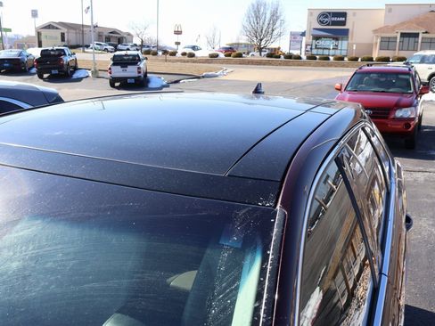 Used 2020 Ford Edge Titanium image 4