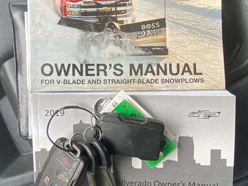 Used 2019 Chevrolet Silverado 1500 Custom Trail Boss w/ Custom Convenience Package AWD/4WD image 38