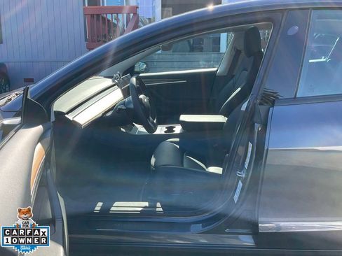 Used 2022 Tesla Model 3 Long Range AWD/4WD image 13