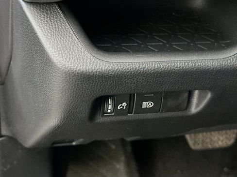 Used 2025 Toyota RAV4 LE image 17