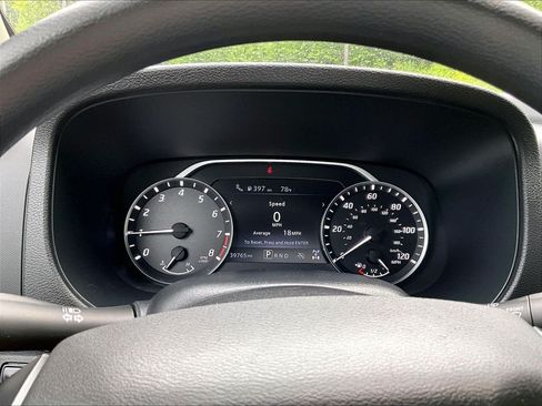 Used 2024 Nissan Frontier S w/ Technology Package AWD/4WD image 14
