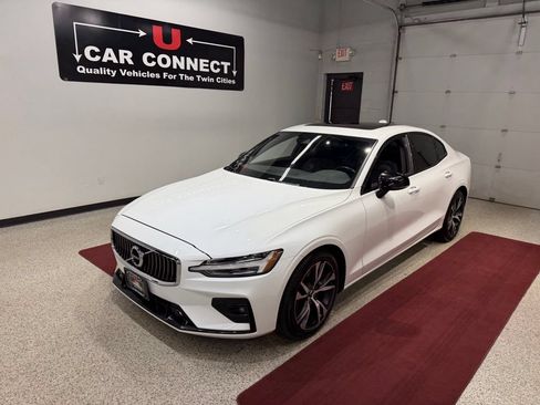 Used 2019 Volvo S60 T6 R-Design AWD/4WD image 3