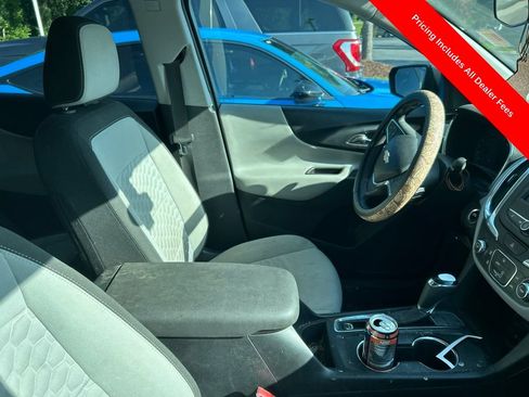 Used 2019 Chevrolet Equinox LS w/ LS Convenience Package FWD image 3
