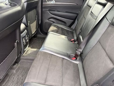 Certified 2020 Jeep Grand Cherokee Laredo w/ Quick Order Package 2BN North AWD/4WD image 11