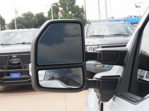 Used 2025 Ford F150 Lariat w/ Equipment Group 502A High AWD/4WD image 18