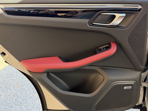 New 2026 Porsche Macan S image 19