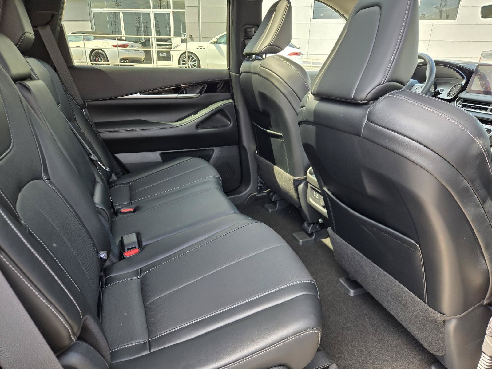 Used 2024 INFINITI QX60 Pure FWD image 32