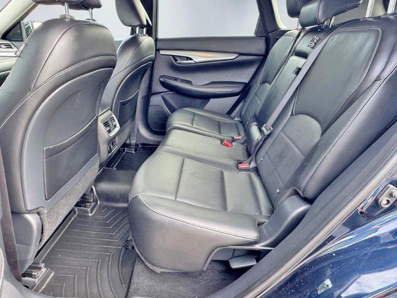 Used 2019 INFINITI QX50 Essential w/ Premium Heat Package AWD/4WD image 21