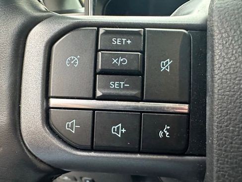 Certified 2024 Ford F250 Lariat w/ FX4 Off-Road Package image 21