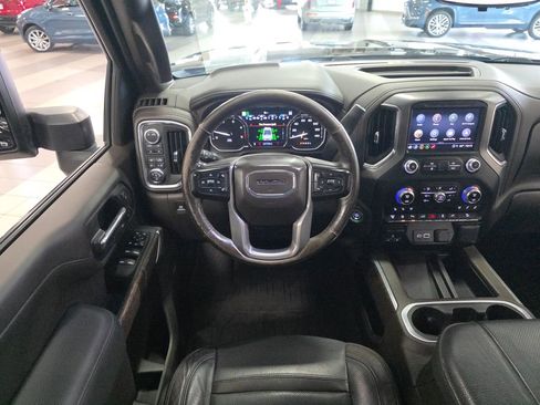 Used 2023 GMC Sierra 3500 Denali w/ Denali Ultimate Package image 15
