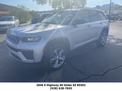 New 2026 Jeep Grand Cherokee Limited w/ Trailer Tow Package