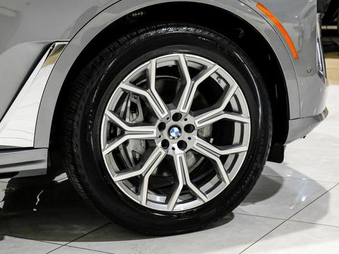 Used 2024 BMW X7 xDrive40i w/ Premium Package AWD/4WD image 47