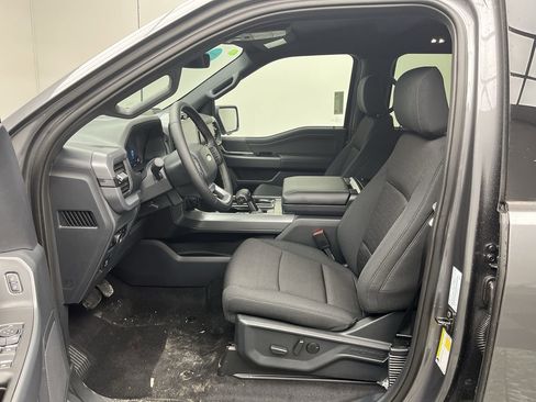 New 2025 Ford F150 XLT w/ Equipment Group 302A MID image 3