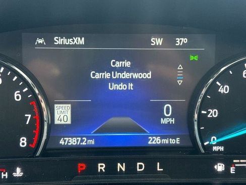 Used 2022 Ford Explorer XLT w/ Equipment Group 202A image 12