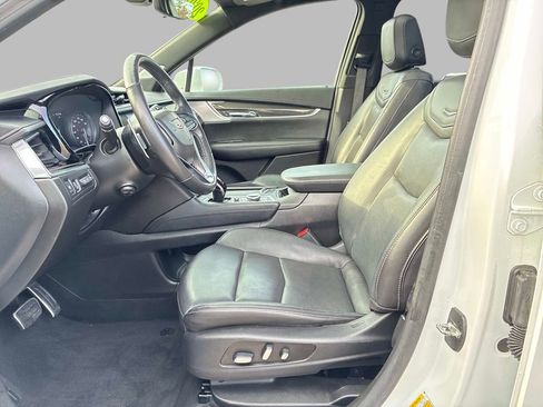 Used 2020 Cadillac XT6 Sport image 26