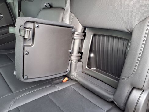 Used 2023 GMC Sierra 1500 SLT image 14