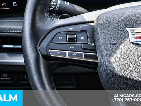Used 2025 Cadillac XT4 Premium Luxury FWD image 35