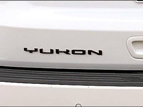 Used 2024 GMC Yukon XL AT4 w/ AT4 Premium Plus Package AWD/4WD image 60