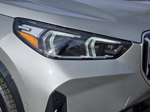 Certified 2025 BMW X1 xDrive28i w/ Technology Package image 9