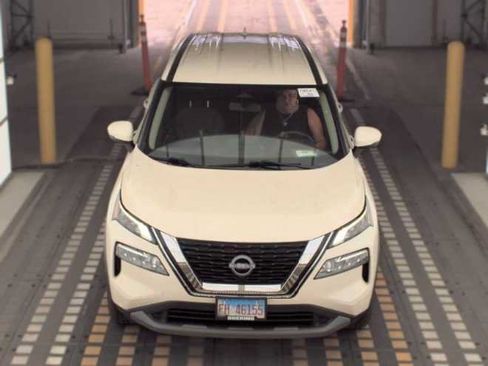 Used 2023 Nissan Rogue SV AWD/4WD image 2
