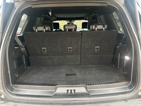 Used 2021 Ford Expedition XLT image 38