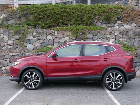 Used 2019 Nissan Rogue Sport SL w/ Premium Package AWD/4WD image 8