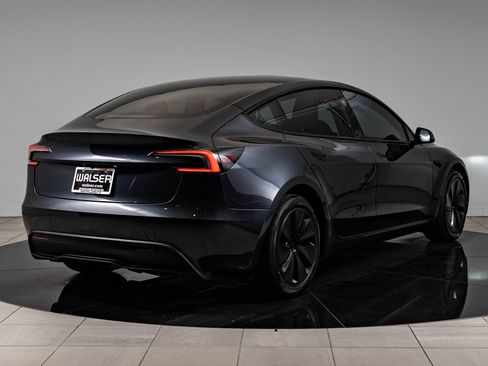 Used 2024 Tesla Model 3 Long Range RWD image 10