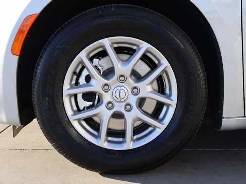 New 2026 Chrysler Voyager LX FWD image 6