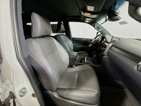 Used 2022 Lexus GX 460 w/ Black Line Special Edition AWD/4WD image 28