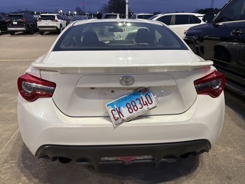 Used 2020 Toyota 86 image 6