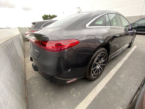 Used 2024 Mercedes-Benz EQS 580 4MATIC Sedan image 3