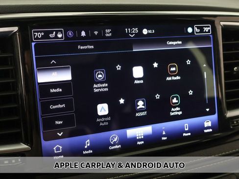 Used 2024 Chrysler Pacifica Limited FWD image 12