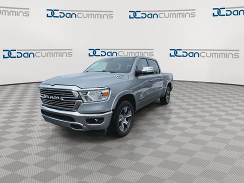 Used 2022 RAM 1500 Laramie AWD/4WD image 4