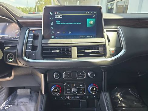 Certified 2023 Chevrolet Tahoe Z71 w/ Luxury Package AWD/4WD image 21