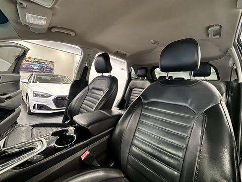 Used 2017 Ford Edge SEL w/ Equipment Group 201A FWD image 11