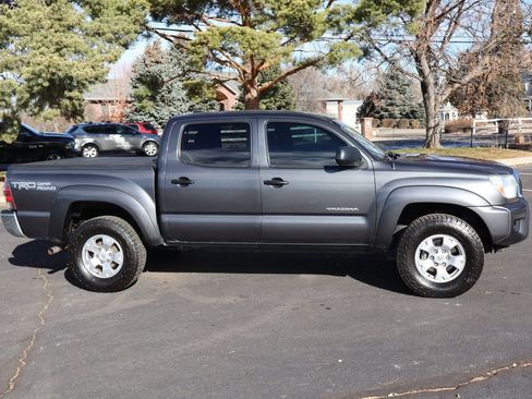 Used 2014 Toyota Tacoma 4x4 Double Cab image 3