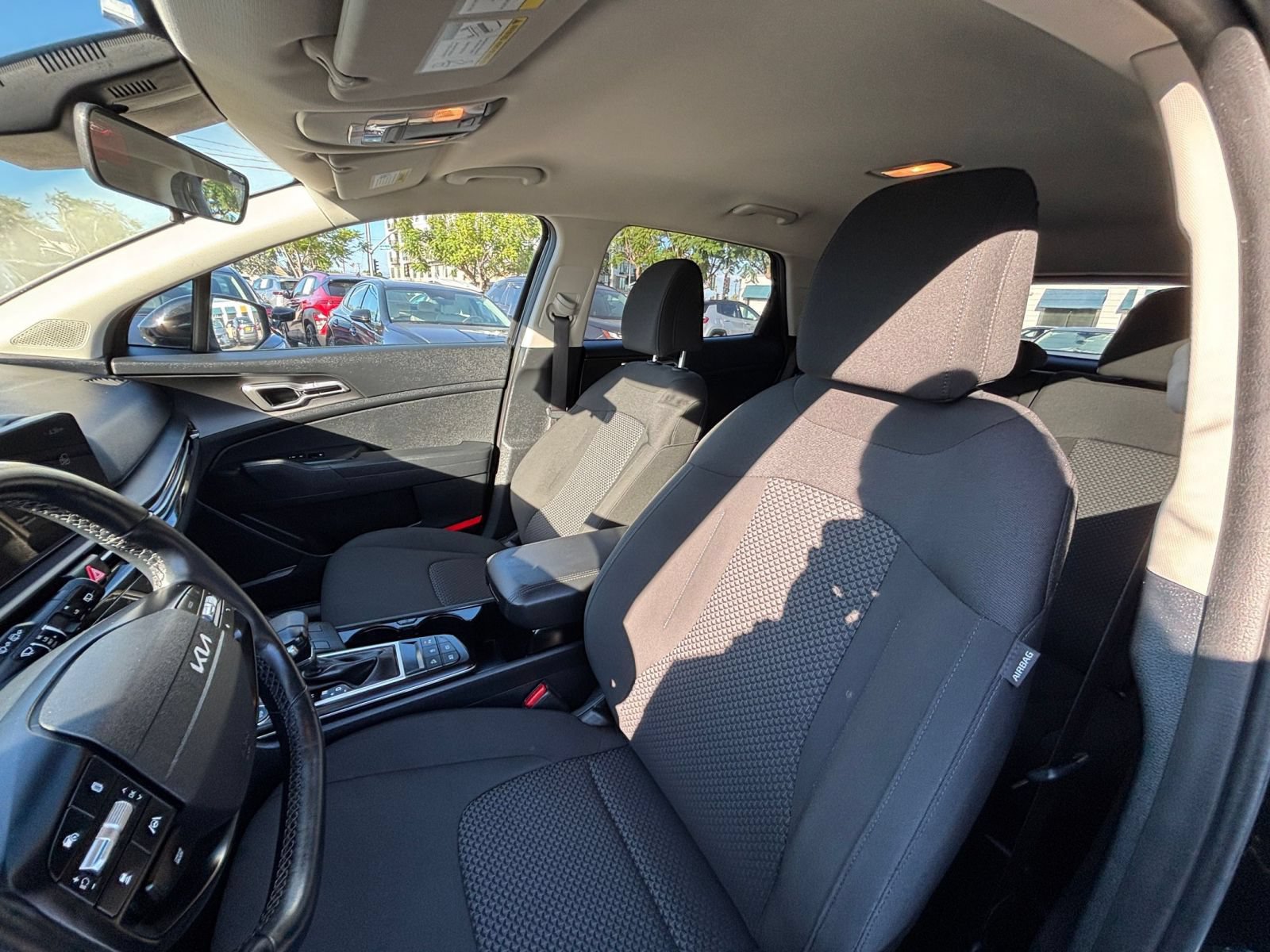 Used 2026 Kia Sportage LX FWD image 27